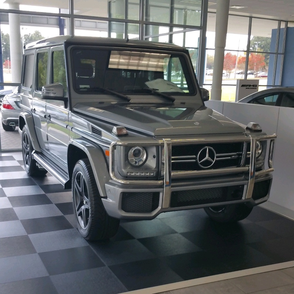 Meet your Posher, Henry